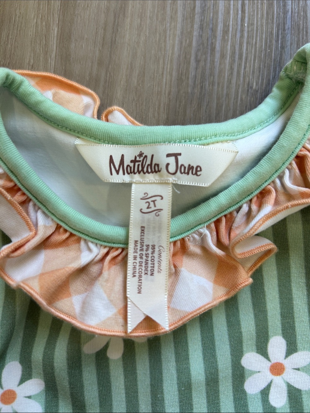 Matilda Jane 2T Girls Daisy & Rainbow Matching Set with Ruffle Shorts - Picture 3 of 3